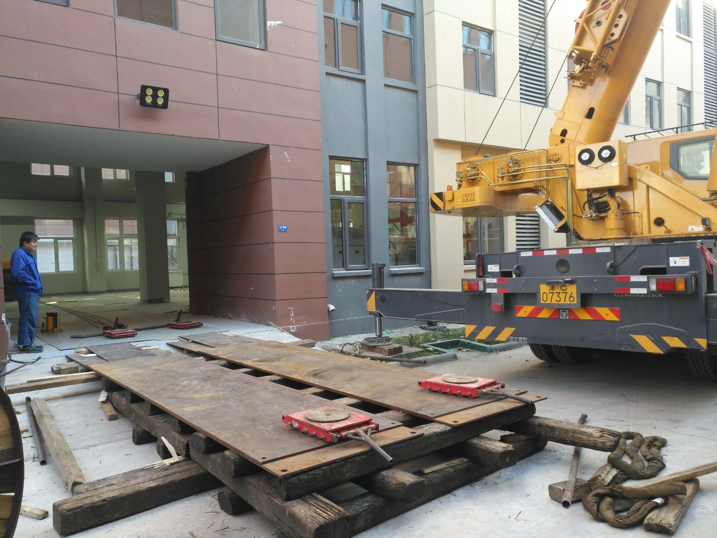 北京吊裝搬可供嘗試的幾種吊裝協作